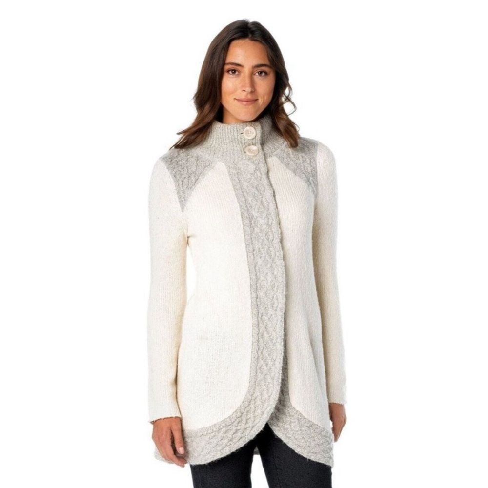 Prana Women's Gray and Cream Sweater